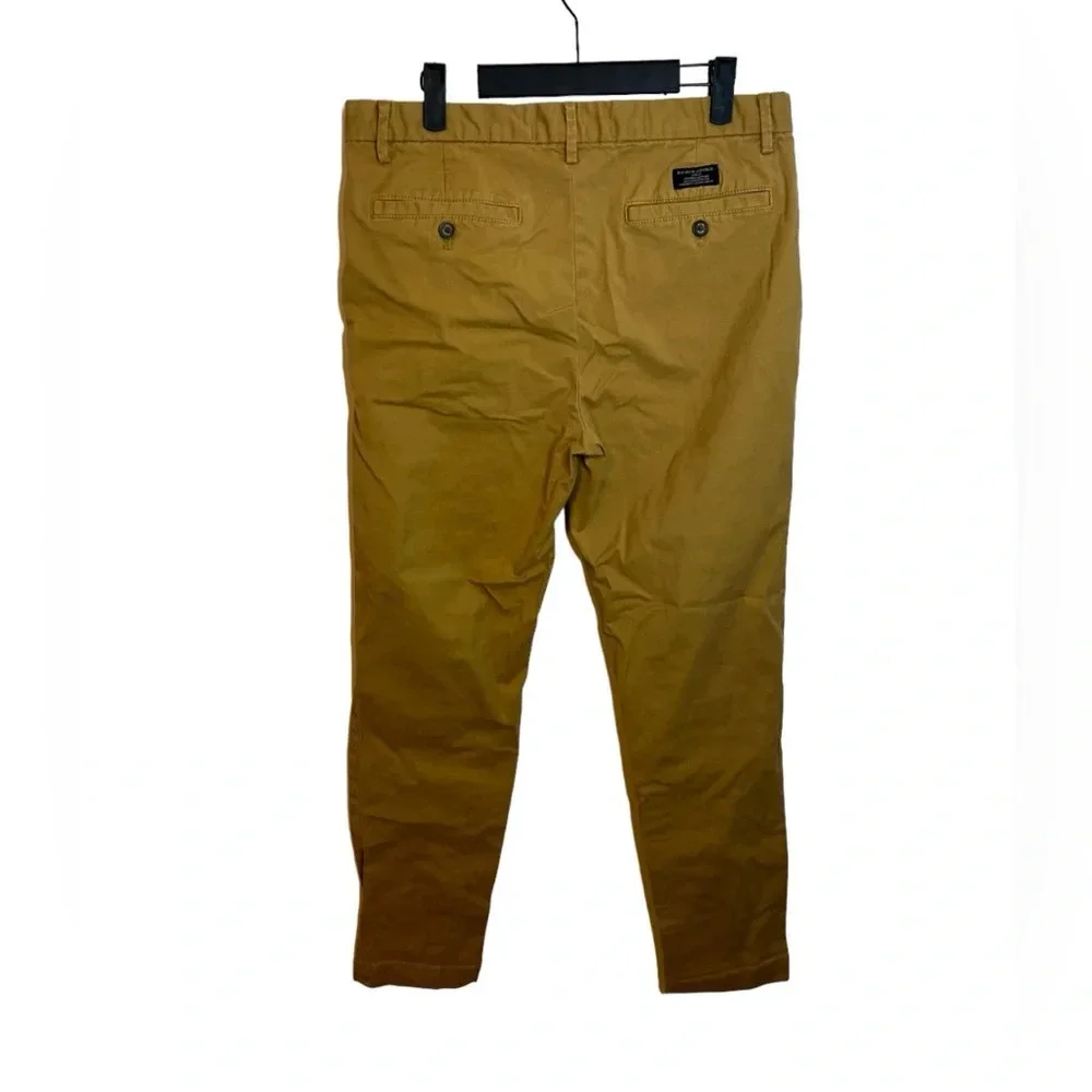 Banana Republic Grayson Lived in Chino Pants
